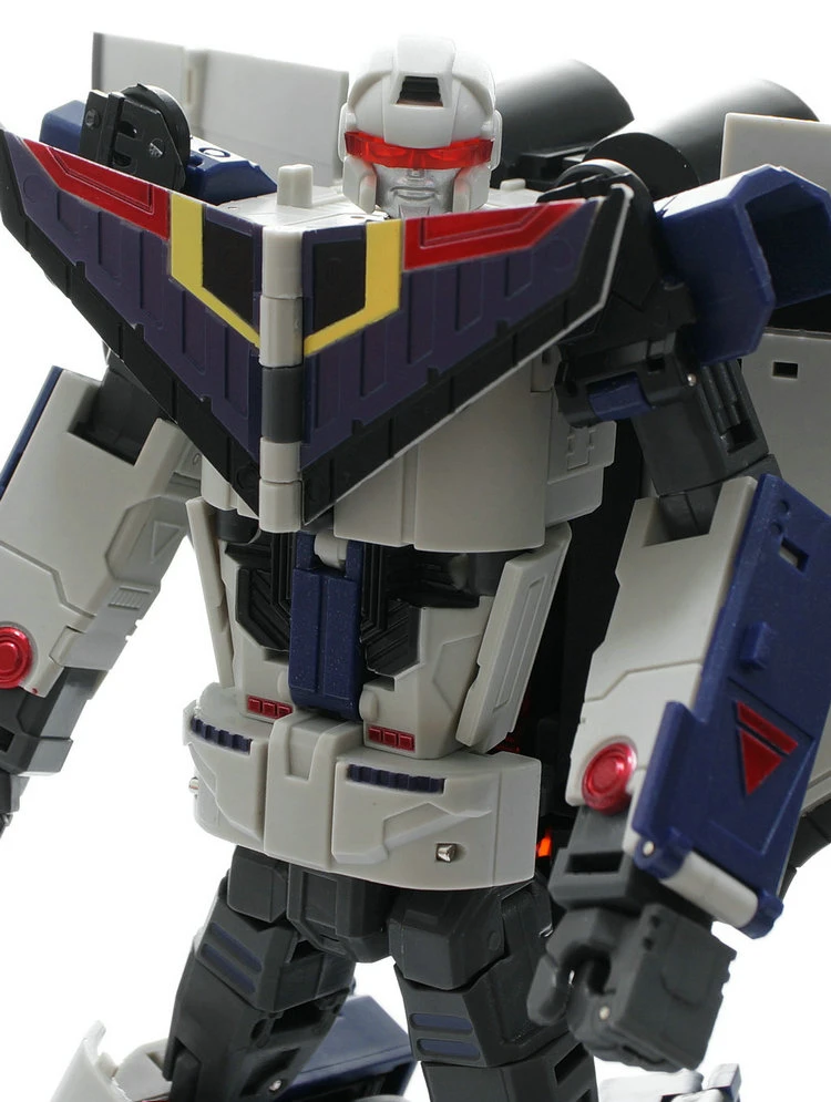 ToyWorld TW-06 Evila Star Astrotrain White Version - Image 5