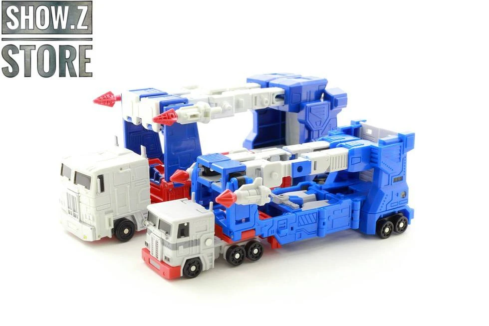 MechFansToys MF48 City Commander Ultra Magnus Version 2.0 Improvisation - Image 14