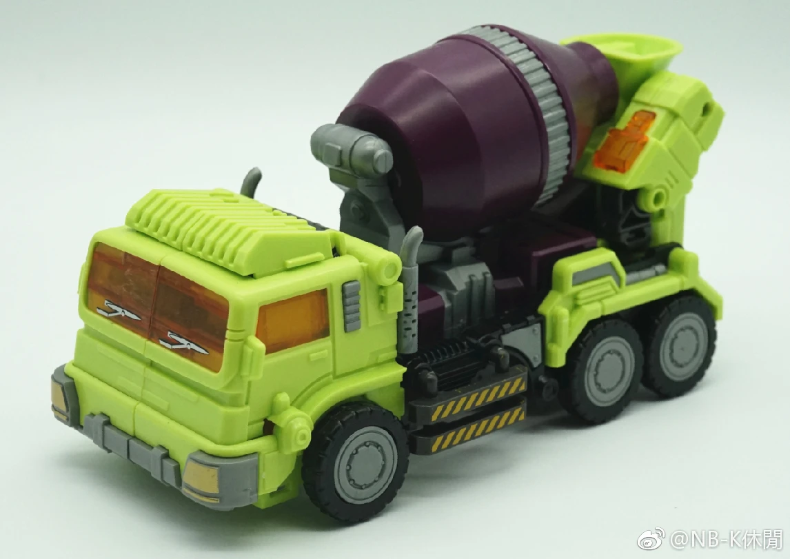 NBK-04 Mixer Truck MixMaster - Image 7