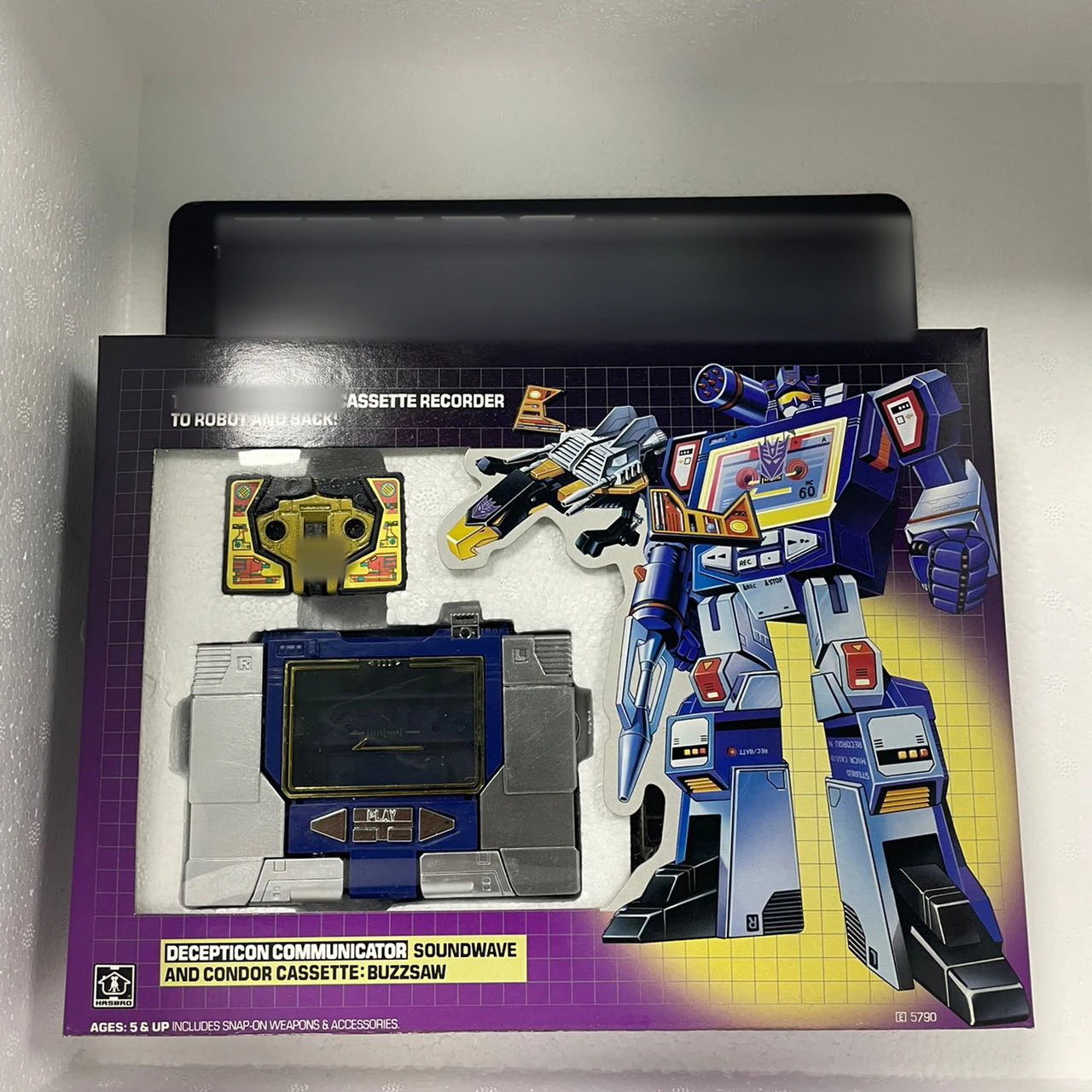 4th Party Transformers G1 Communicator Soundwawe W/ Cassette - Image 6