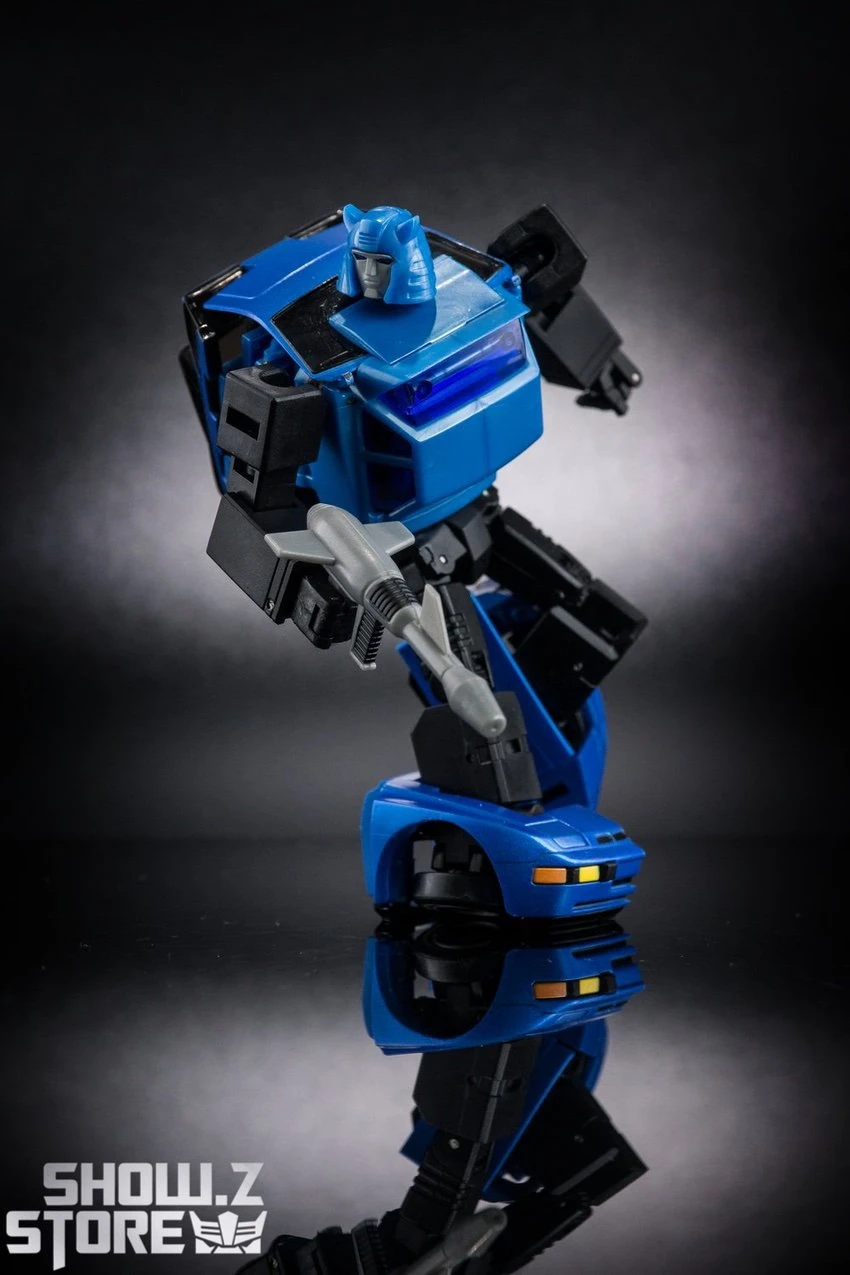 XTransbots MM-10B Toro Cliffjumper Blue Version - Image 4