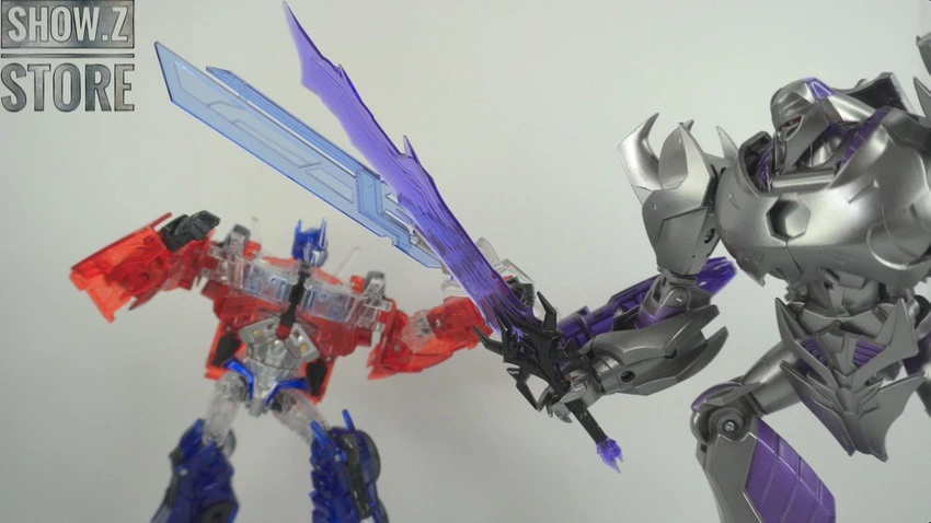 APC Toys APC-001 Attack Prime TFP Optimus Prime Clear Version W/ Black Wheels - Image 7