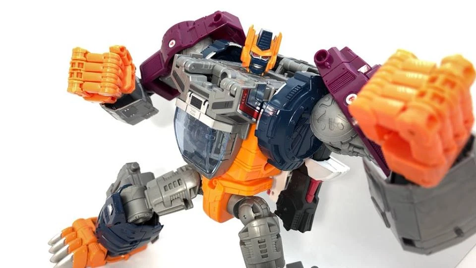 Hasbro PP-27 PP27 Optimal Optimus Power Of Prime Leader Class - Image 7