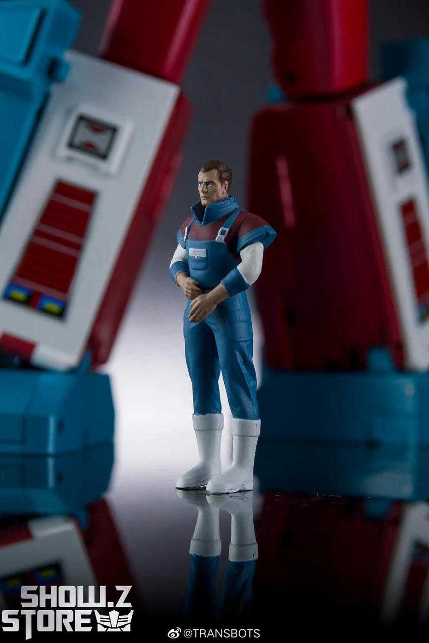 XTransbots MX-22T Commander Stack Ultra Magnus Youth Version - Image 4