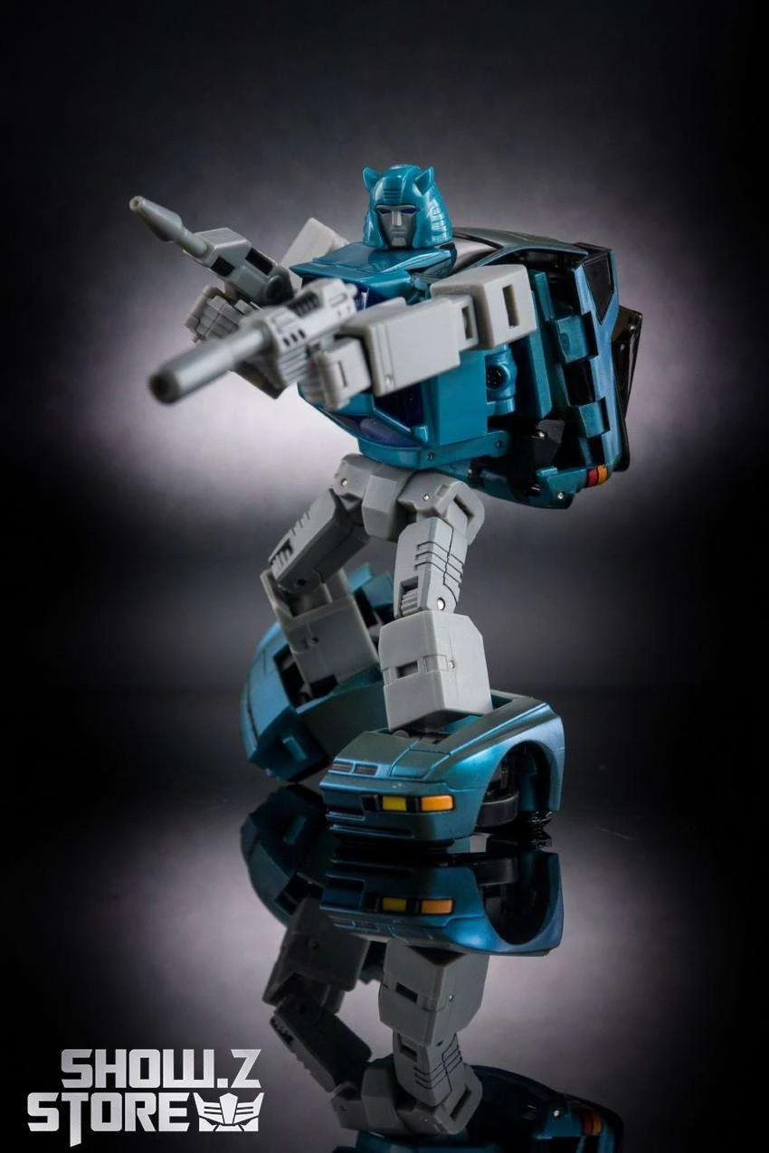 XTransbots MM-10T Tap In Cliffjumper Botcon Version - Image 5