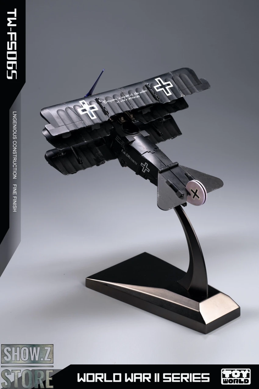 Toyworld TW-FS06S Baron Skywarp Black Version - Image 4