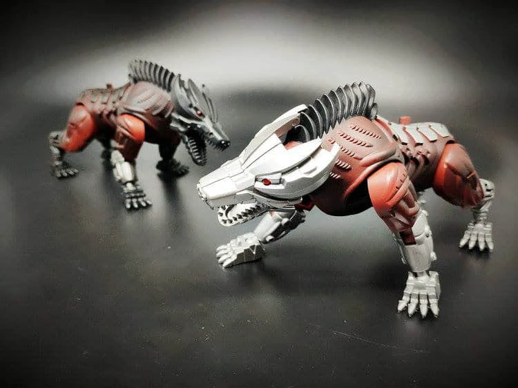 Unique Toys UT Steeljaw For Perukill AOE Lockdown Set Of 2 - Image 3